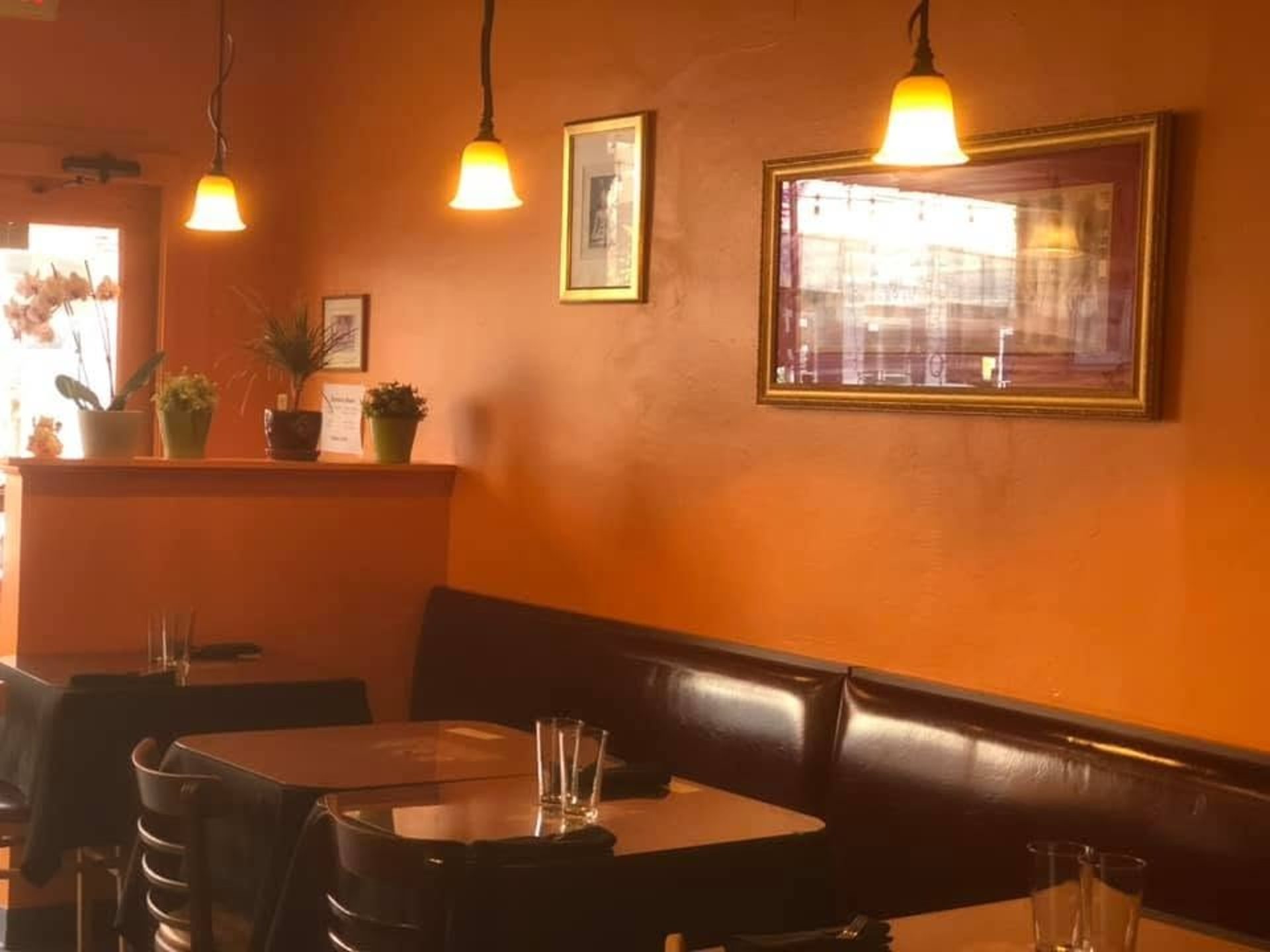 A Table That Feels Like Home