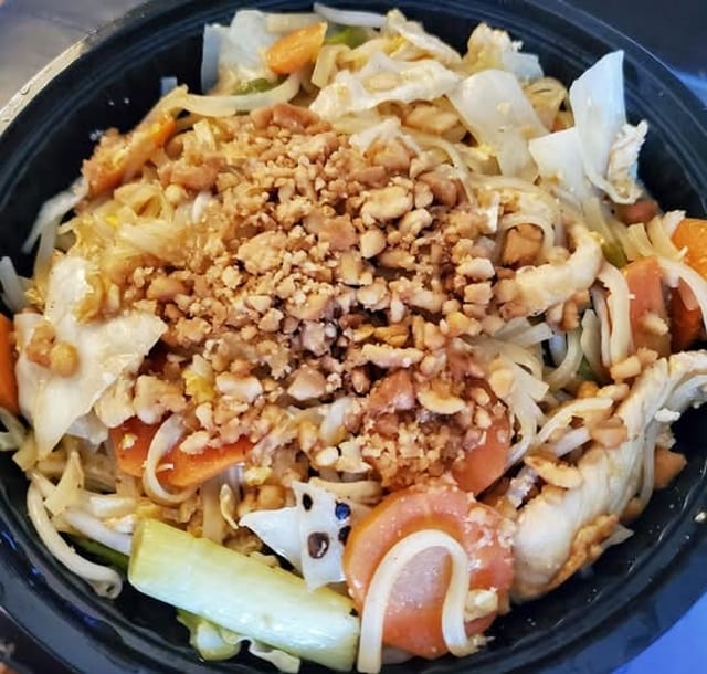 Woonsen Pad Thai.